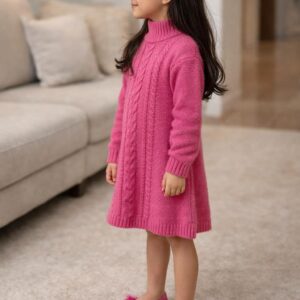 Girls hot pink knit slippers with fur trim and gold bow